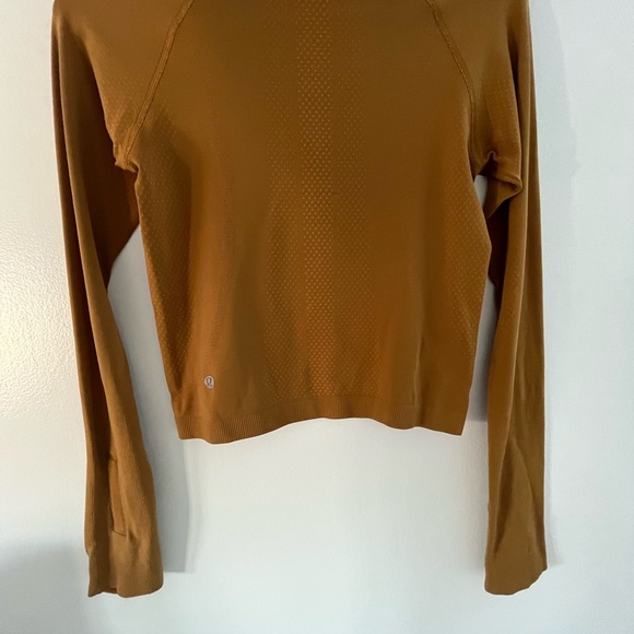 SOLD Lululemon swiftly 1/2 zip 2.0 cool long sleeve thumbholes size 4 - Picture 6 of 10